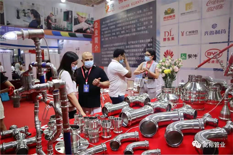 齊全的展會(huì)樣品，專業(yè)產(chǎn)品講解，得到了國內(nèi)外客戶的一致贊譽(yù)